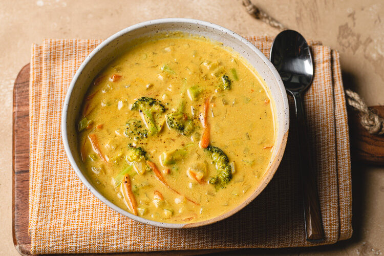 bowl of cheesy broccoli soup