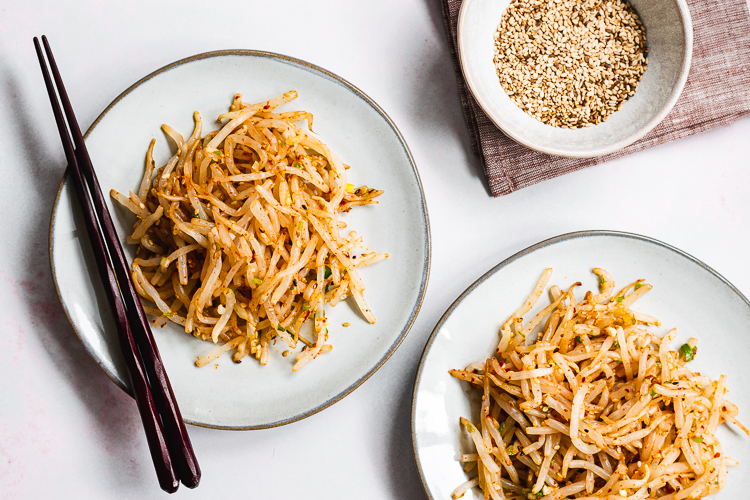 Spicy Bean Sprout Salad
