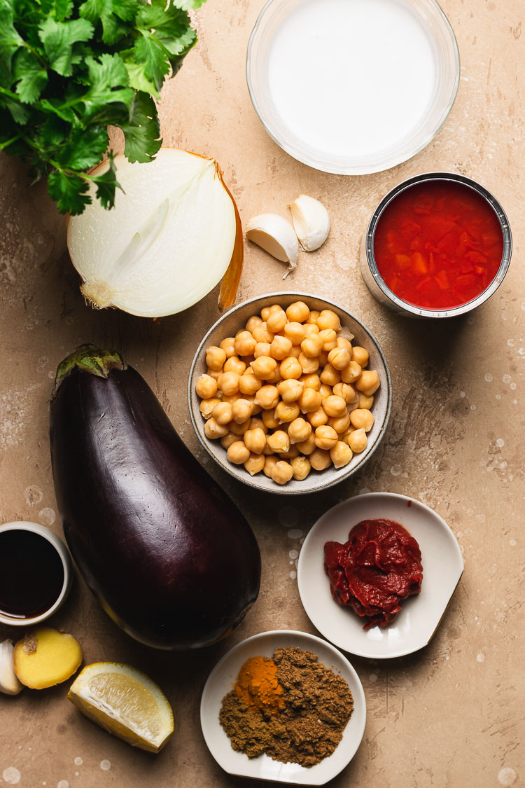 ingredients to make eggplant chana masala