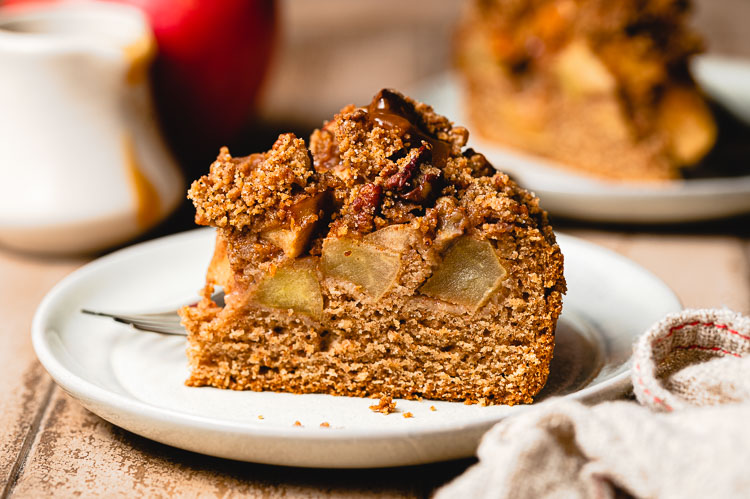 Vegan Caramel Apple Crumb Cake