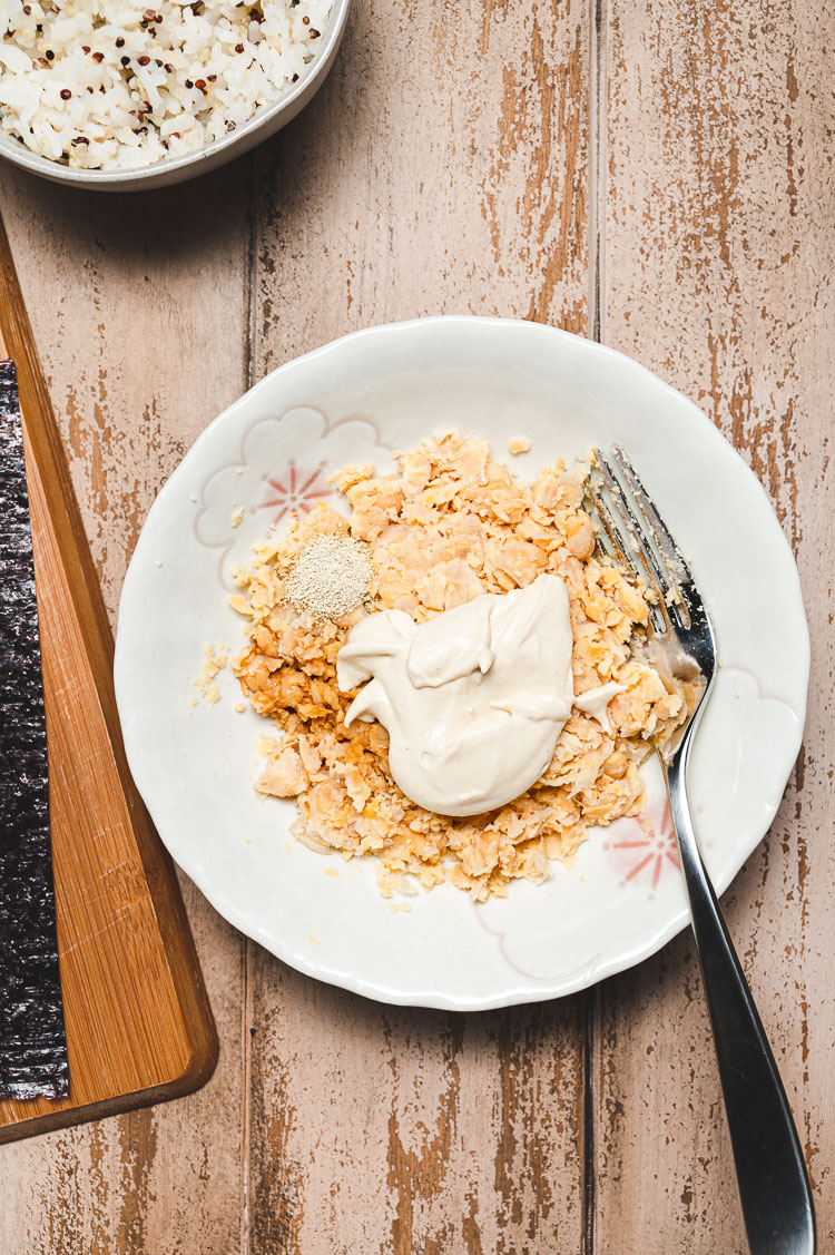 mashed chickpeas with vegan mayo and kombu dashi granules