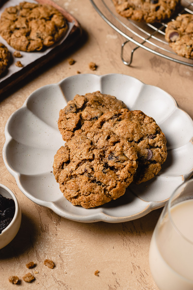 plate of oatmeal raisin cookies