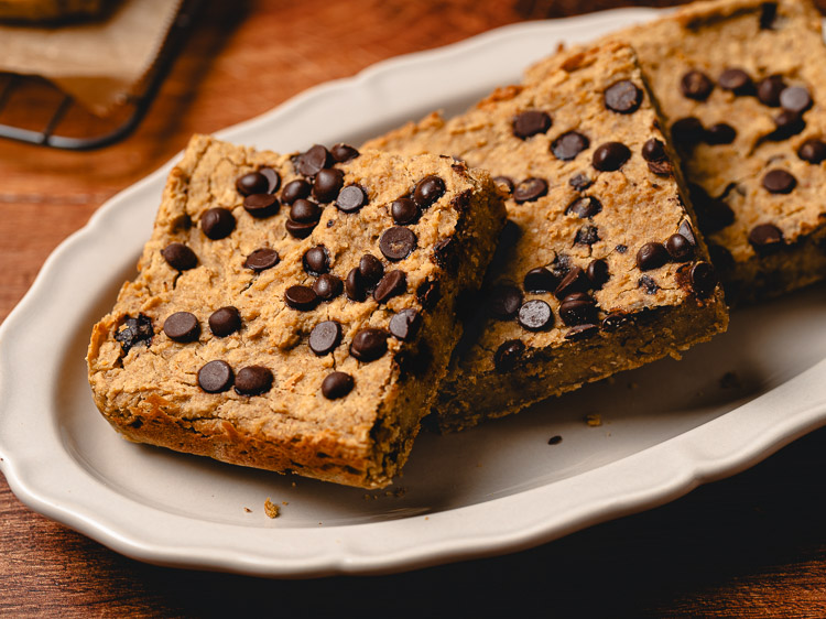 chickpea blondies on a serving plate