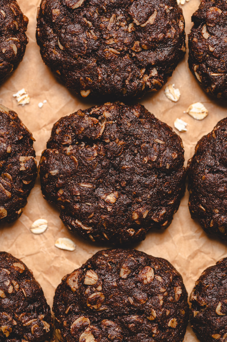 chocolate oatmeal cookies close up