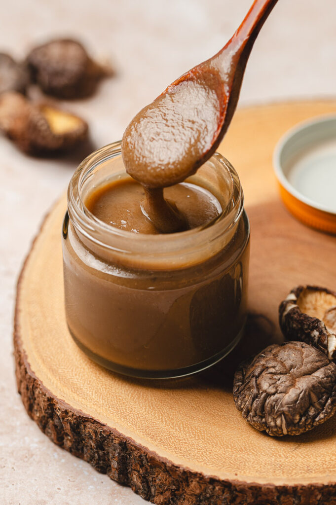 Vegan Mushroom Oyster Sauce - Ellie Likes Cooking