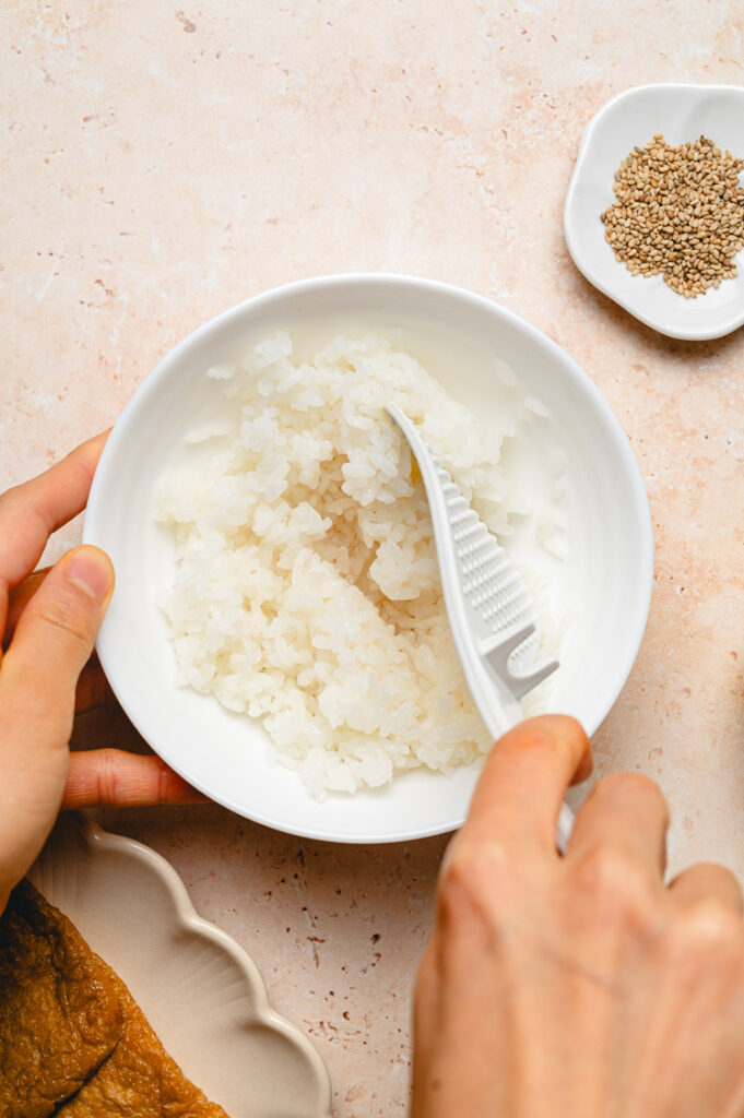 Inari Sushi いなり寿司 - Ellie Likes Cooking