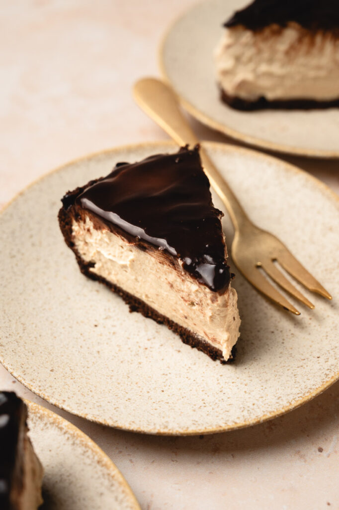 slice of chocolate peanut butter pie on plates